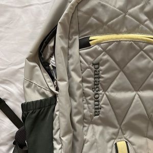 PATAGONIA GRAY AND YELLOW BOOKBAG